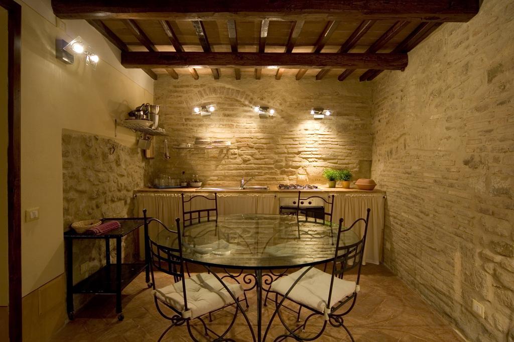 מונטפאלקו L'Arco Romanico מראה חיצוני תמונה